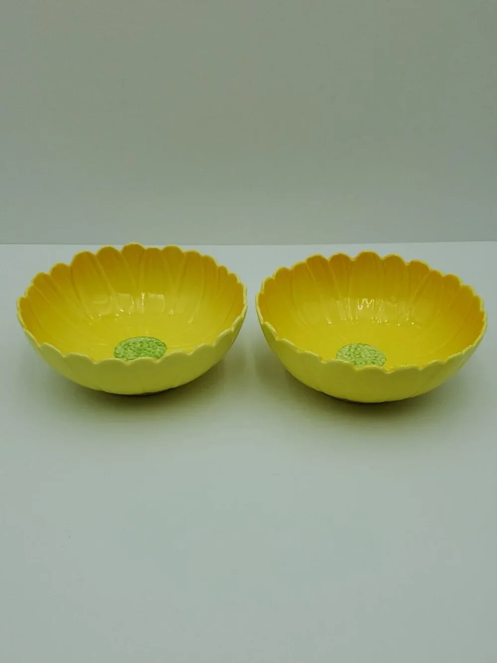Pier 1 Sunflower Bowls Pier 1 Yellow Flower Shaped Soup Cereal Bowls